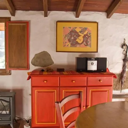 Cozy Stone House In The Mountains Arbejales
